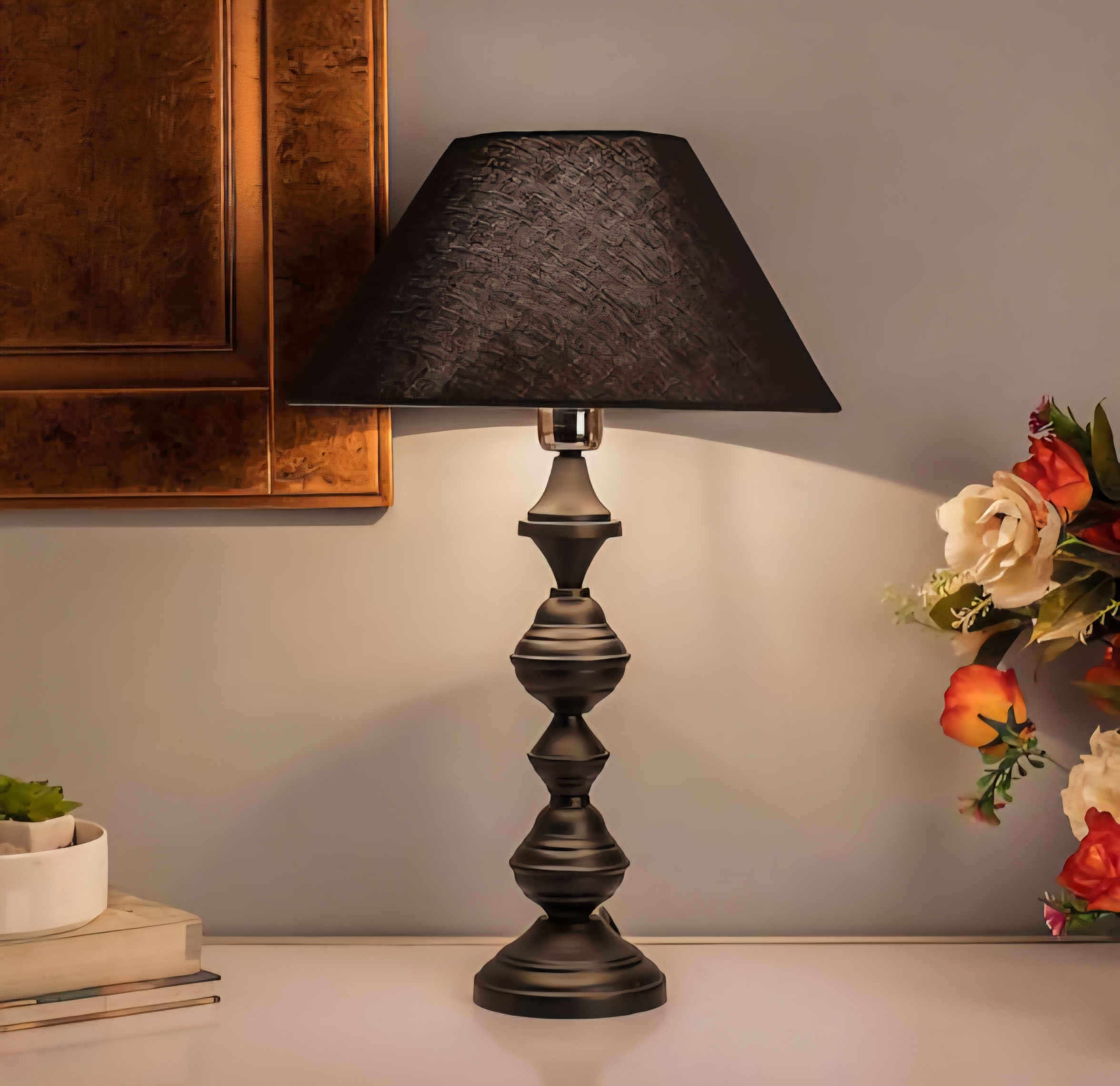 Home melody shellacs metal table lamp