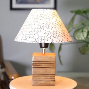 melody shellacs metal table lamp
